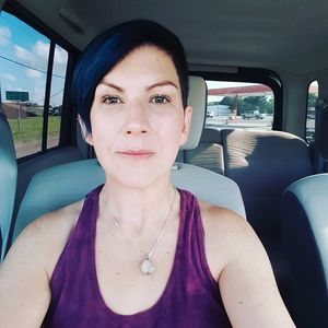 Meet your Posher, Deena